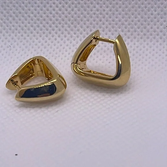 【オシャレ】MEJURI メジュリ Patra Large Hoops ピアス オシャレ】MEJURI メジュリ Patra Large Hoops ピアス